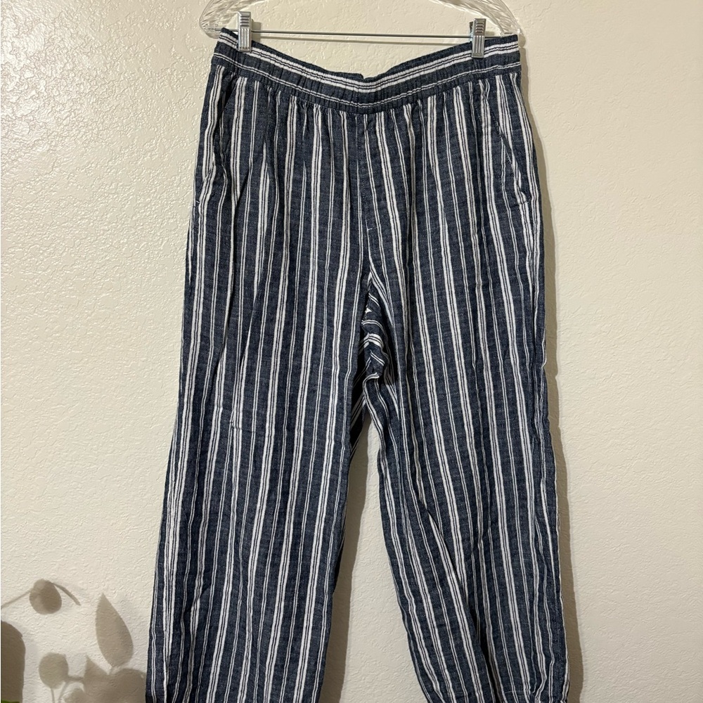 Old Navy Navy and White Striped Wide-Leg Pants